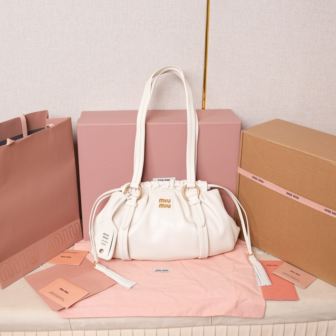 MIUMIU 미우미우 토트백 숄더백 가방