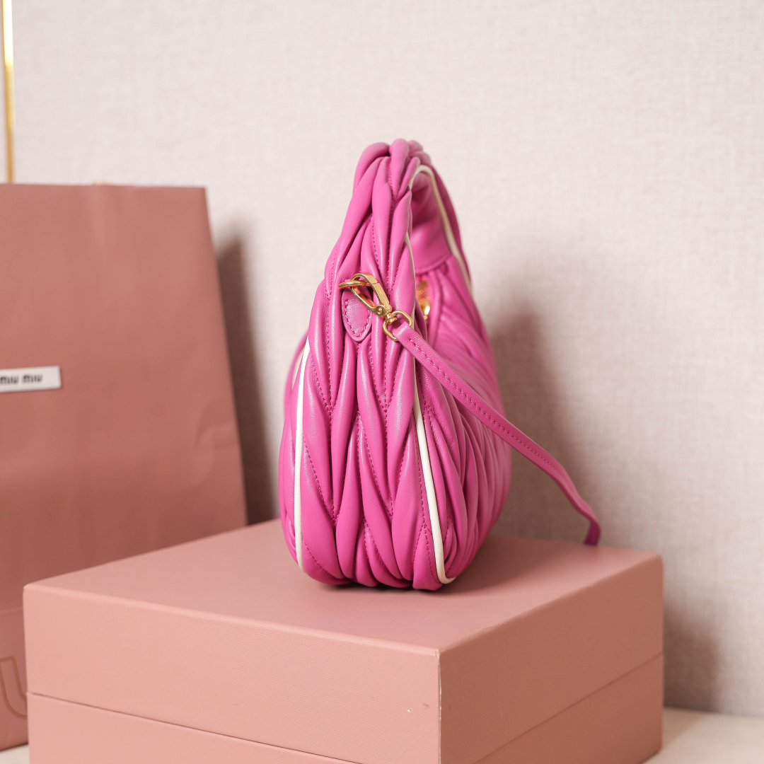 MIUMIU 미우미우 핸드백 토트백 가방