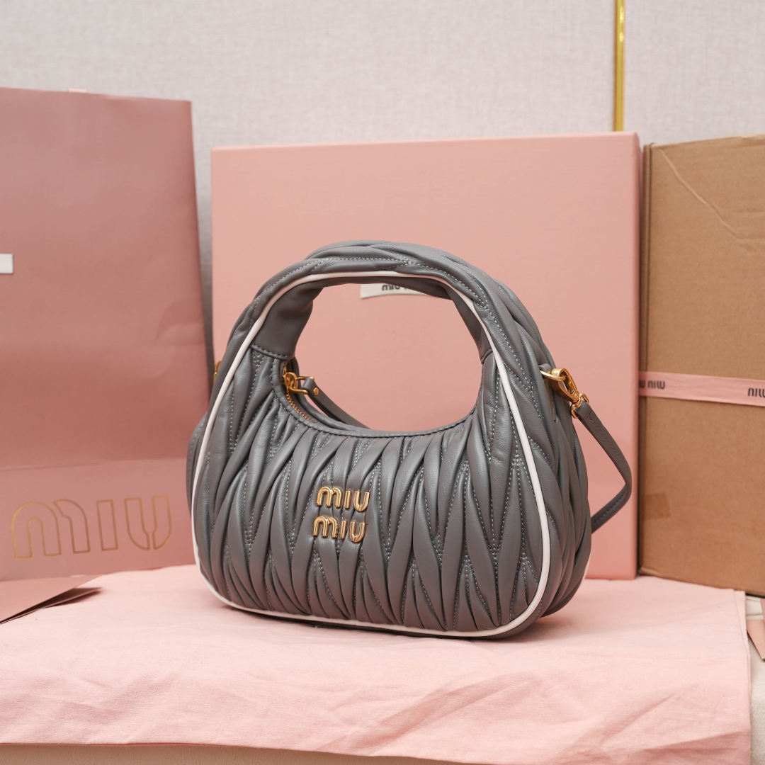 MIUMIU 미우미우 핸드백 토트백 가방