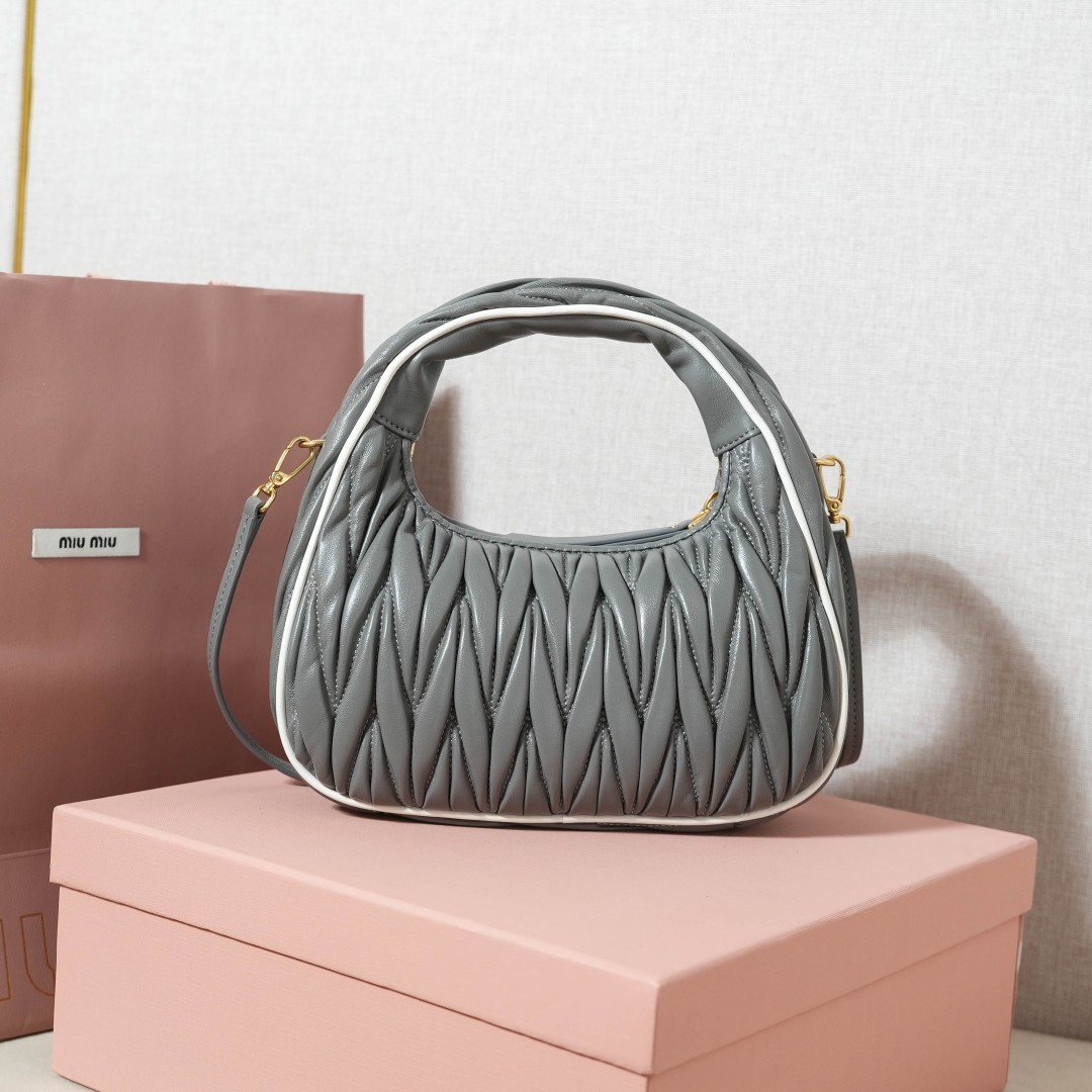 MIUMIU 미우미우 핸드백 토트백 가방