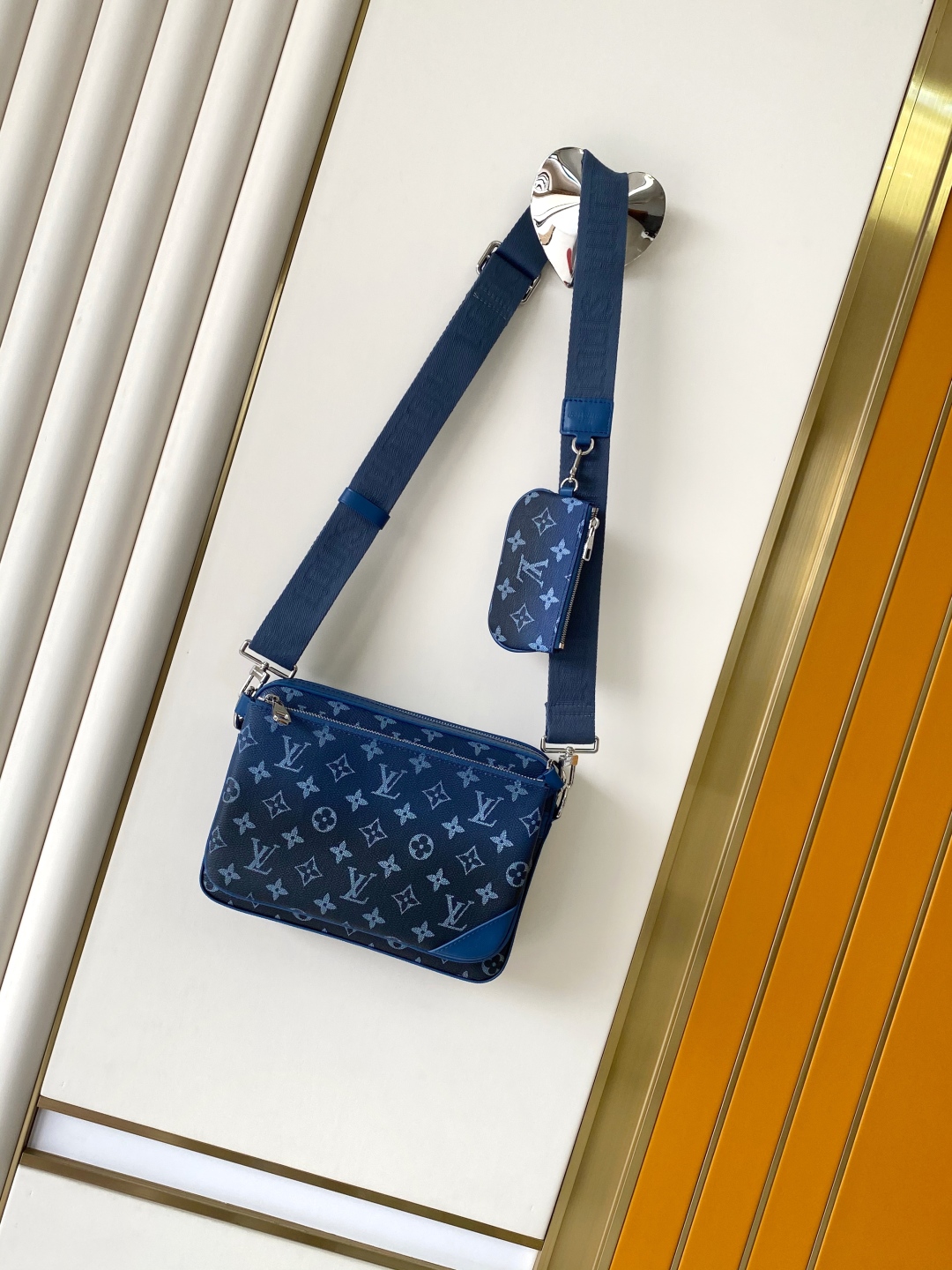 LV 루이비통 크로스백 가방