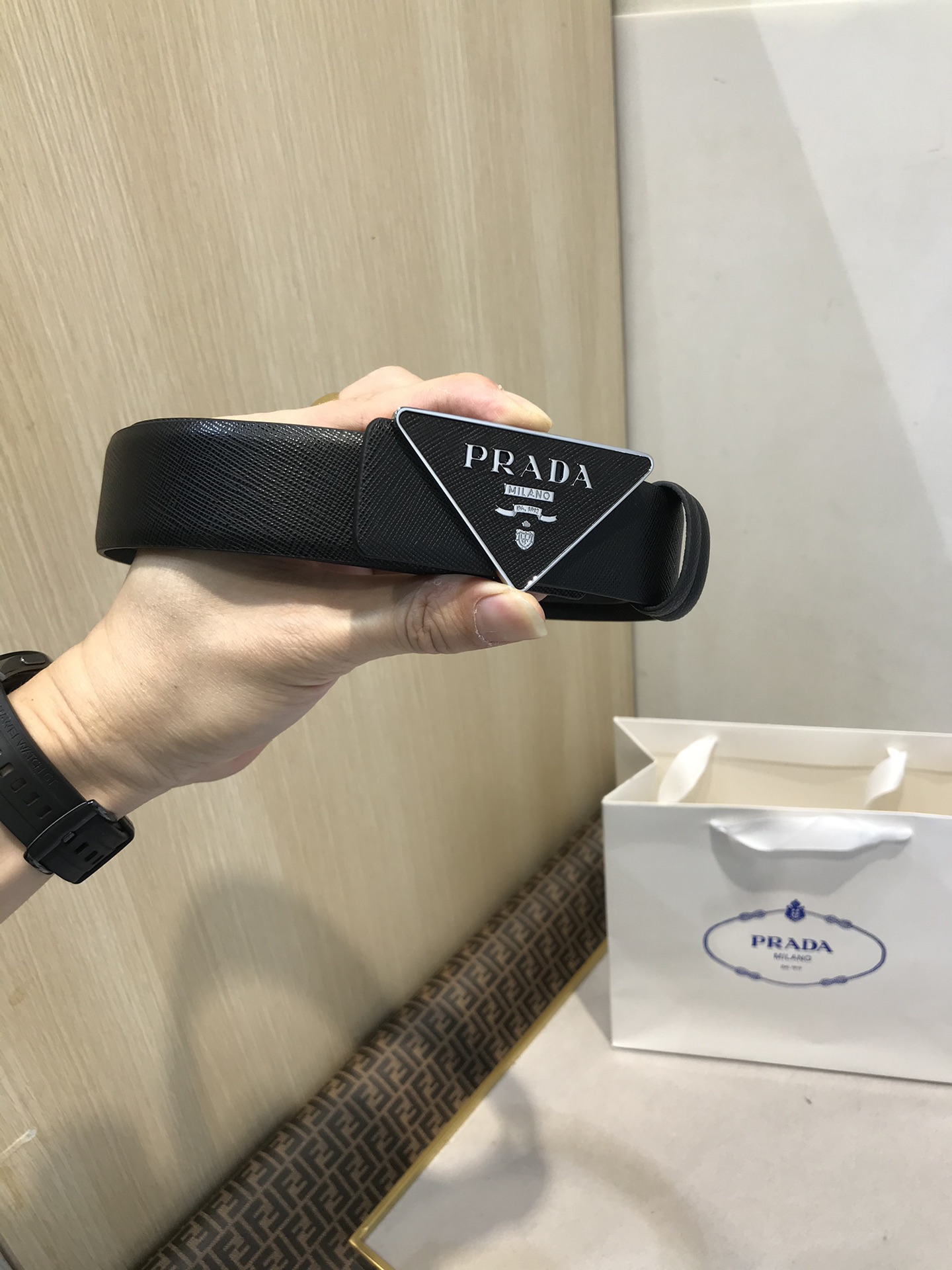 PRADA 프라다 벨트