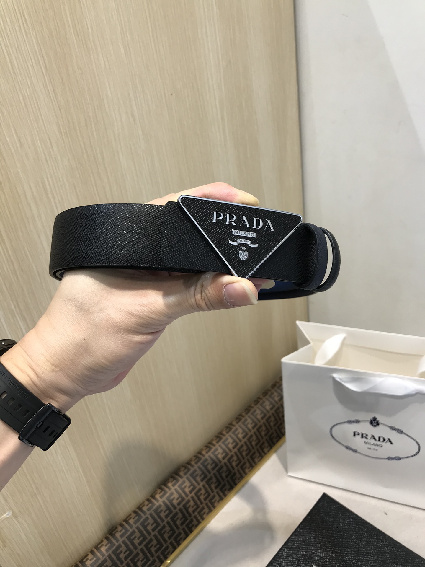 PRADA 프라다 벨트