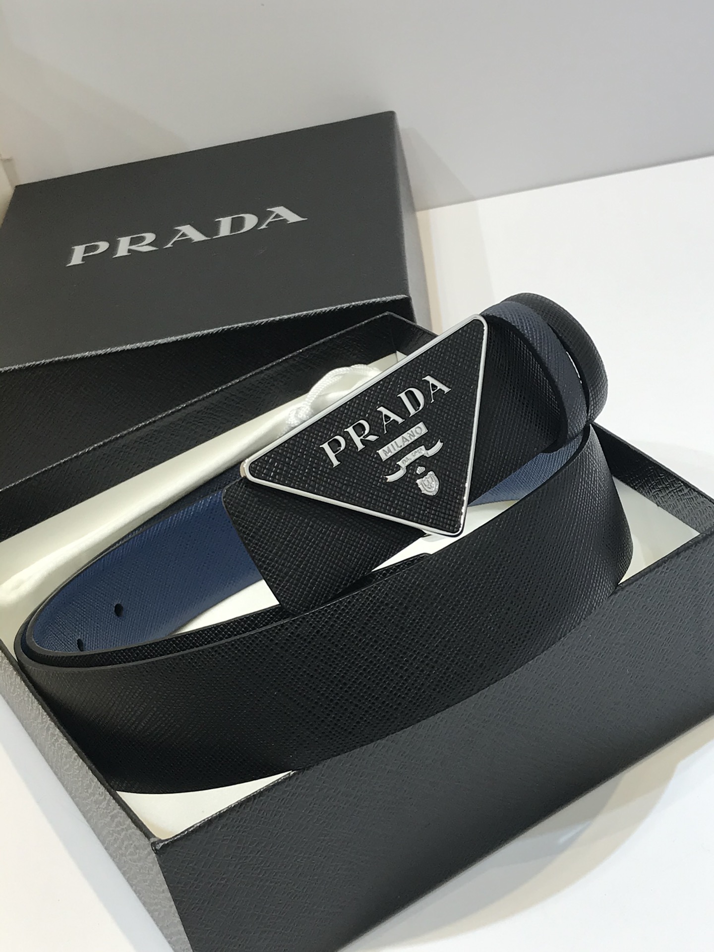 PRADA 프라다 벨트