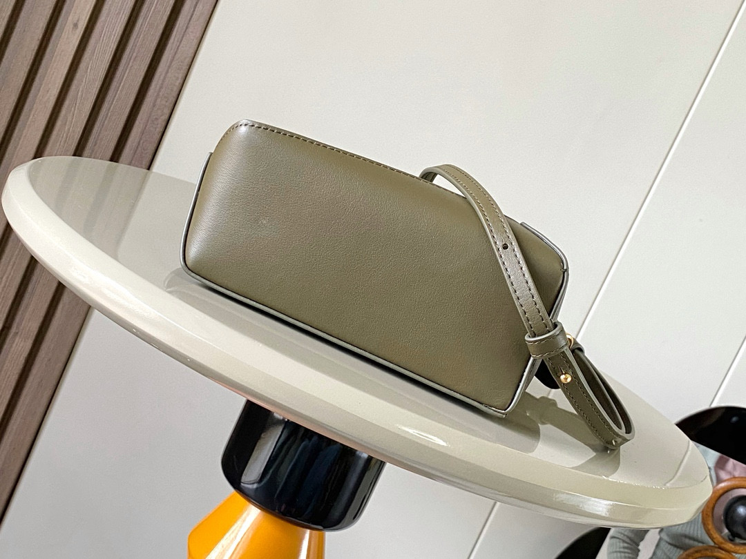 Loewe 로에베 숄더백 미니 18cm 가방