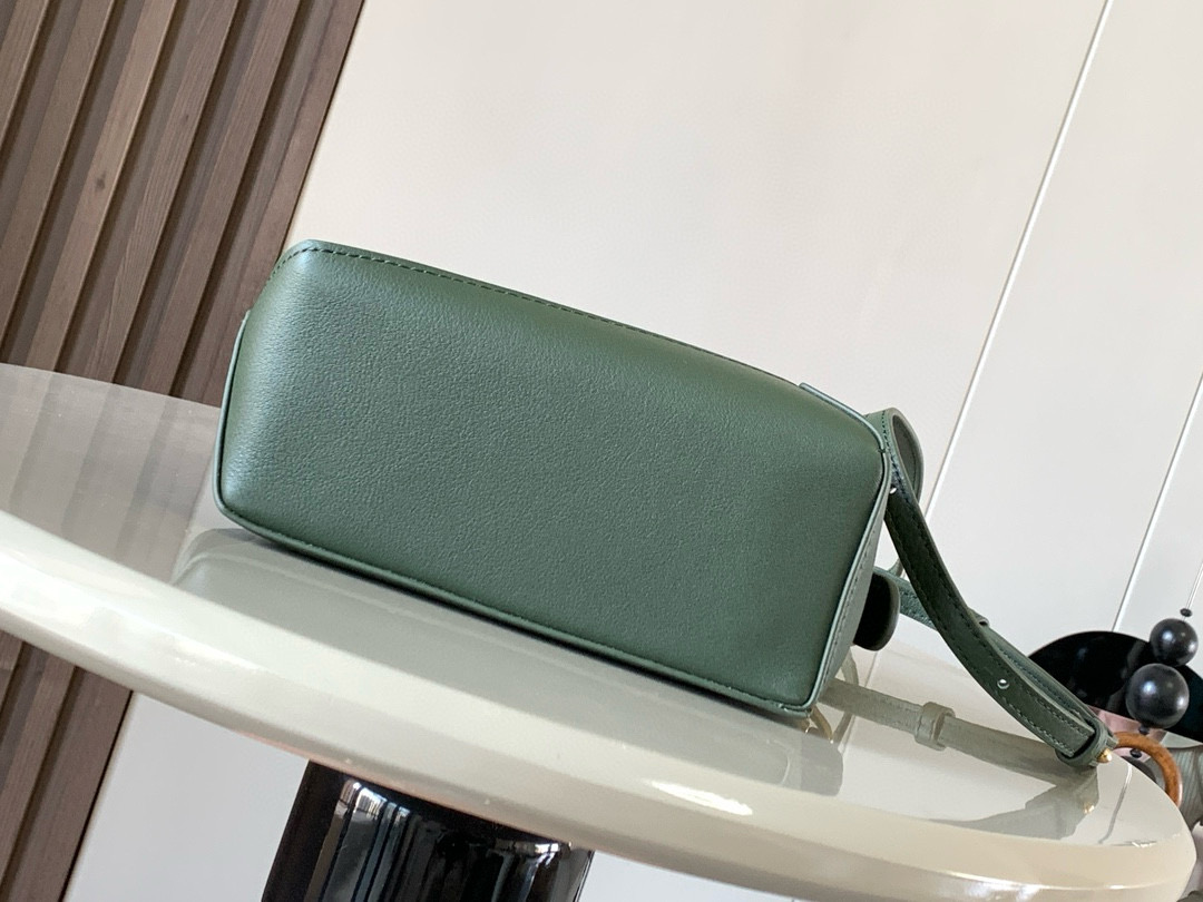 Loewe 로에베 숄더백 미니 18cm 가방