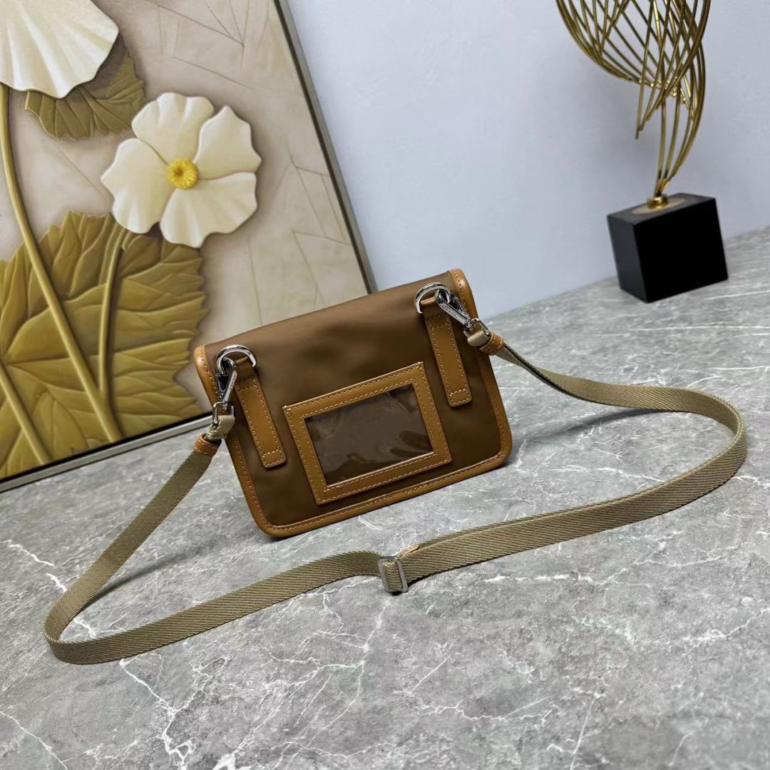 PRADA 프라다 미니 크로스백 가방