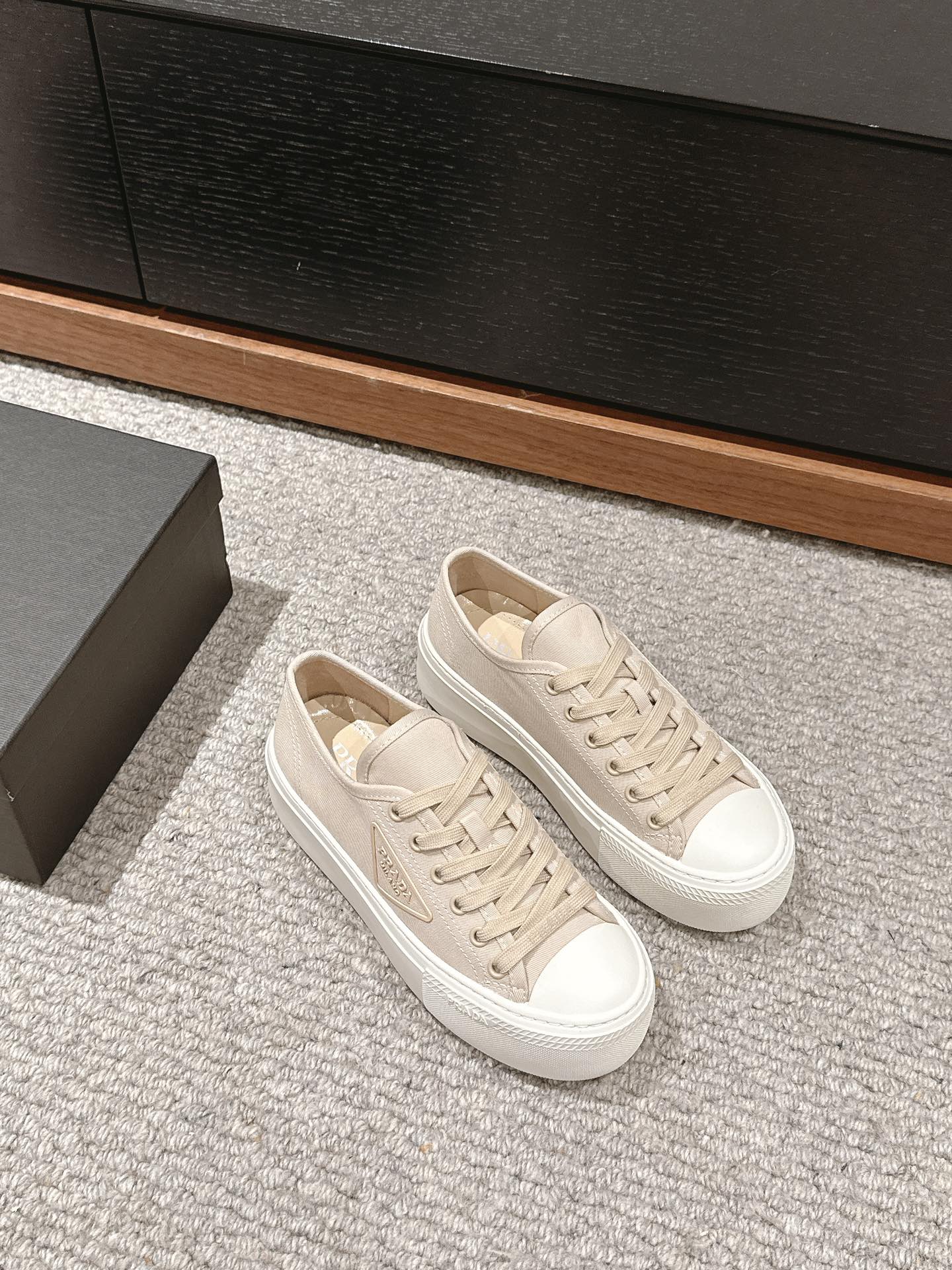 PRADA 프라다 스니커즈 신발