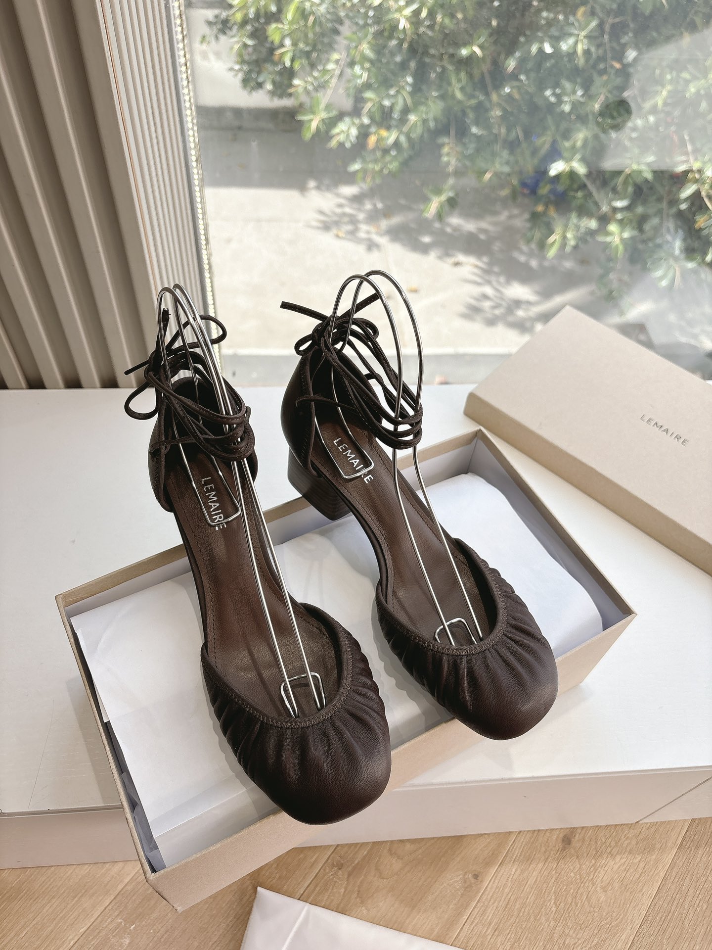 LEMAIRE 르메르 통굽 샌들 신발