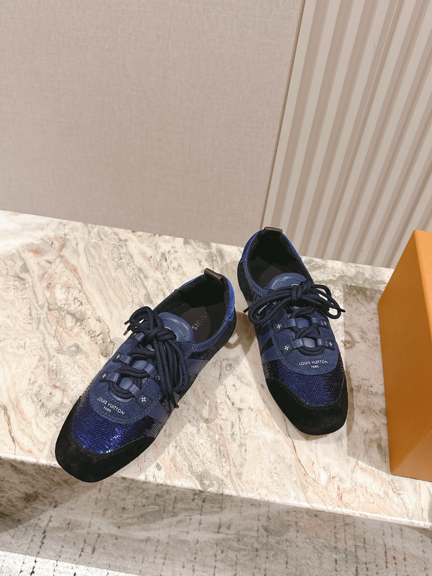 LV 루이비통 스니커즈 신발