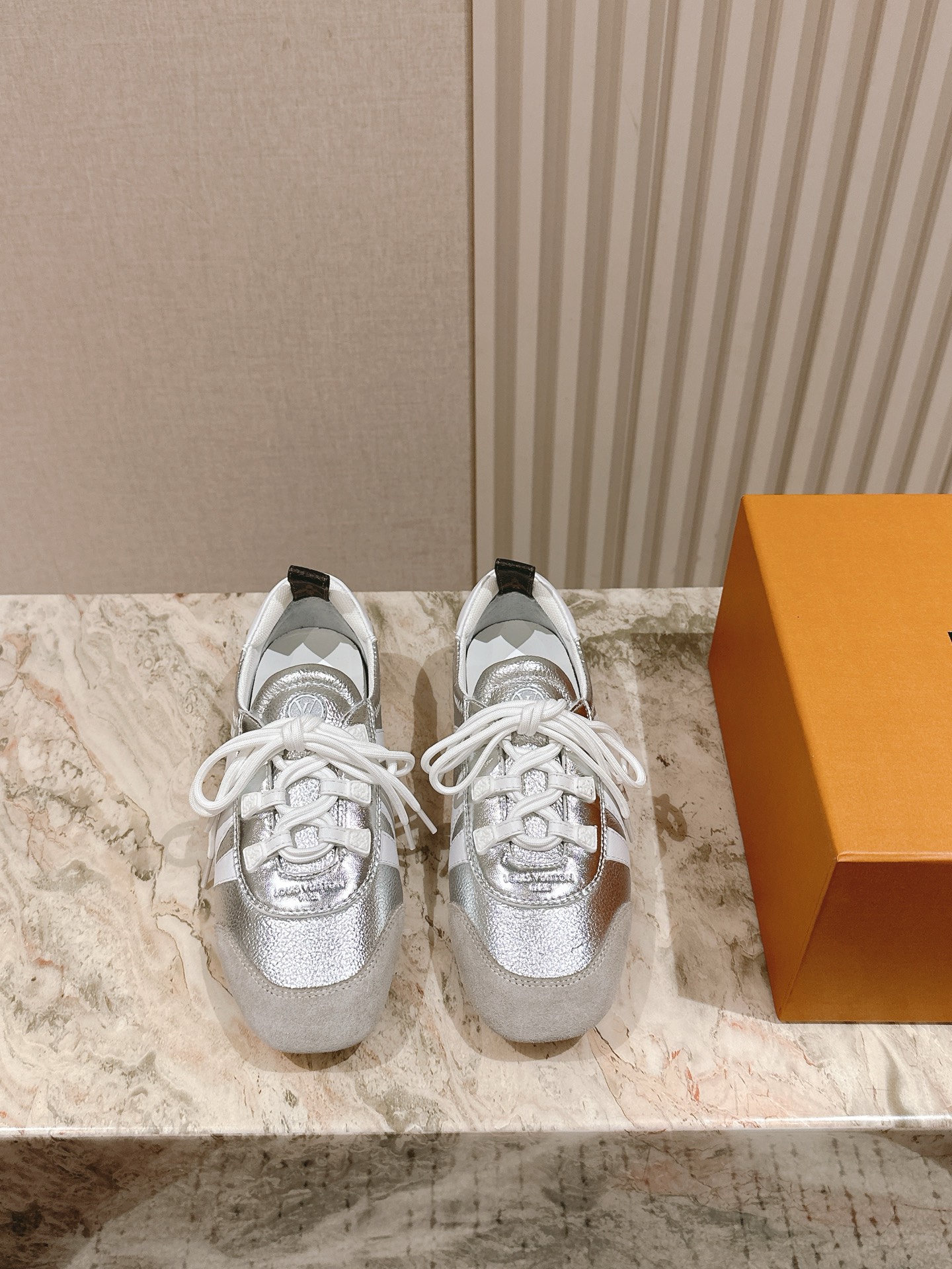 LV 루이비통 스니커즈 신발