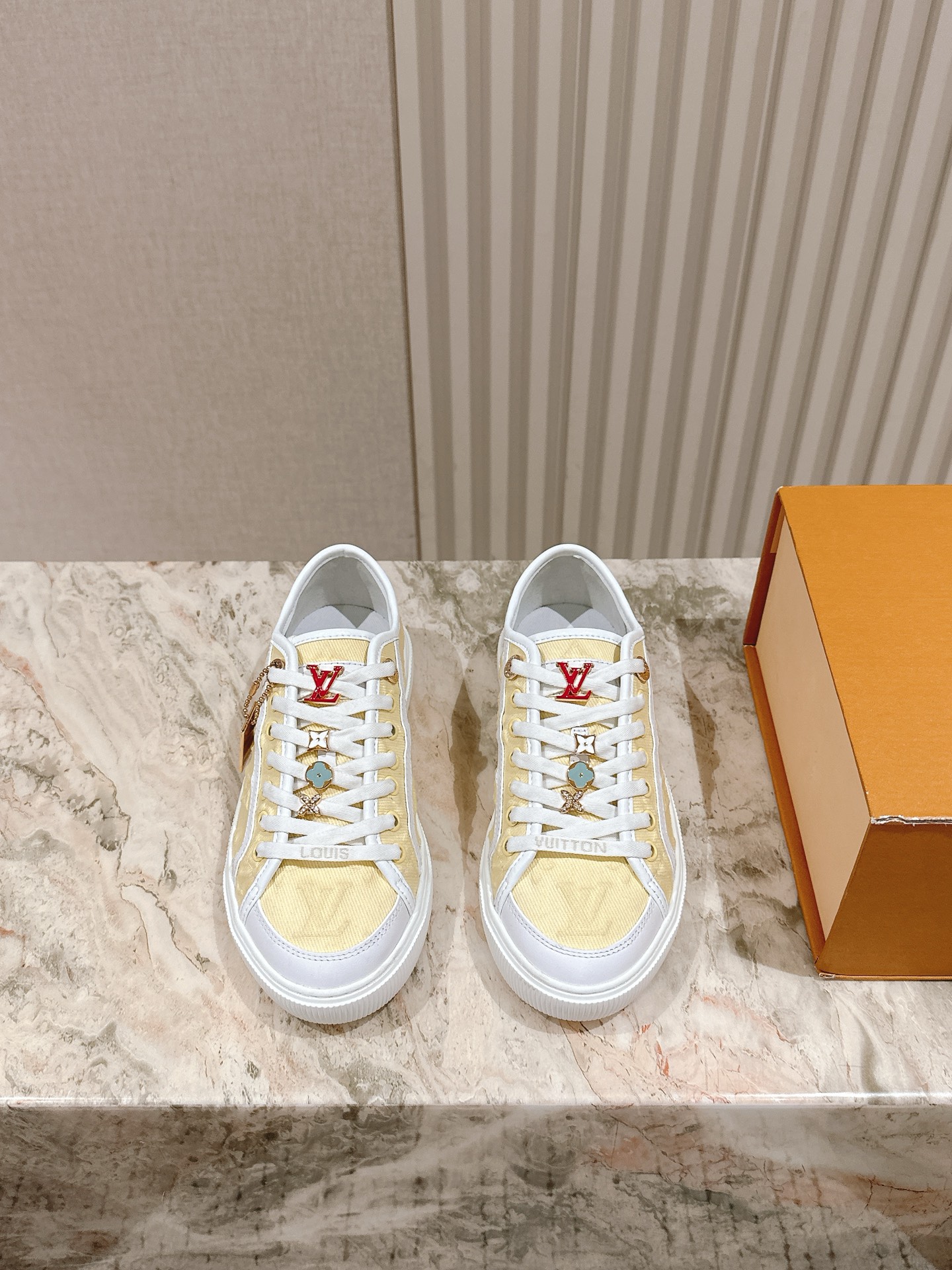 LV 루이비통 스니커즈 운동화 신발