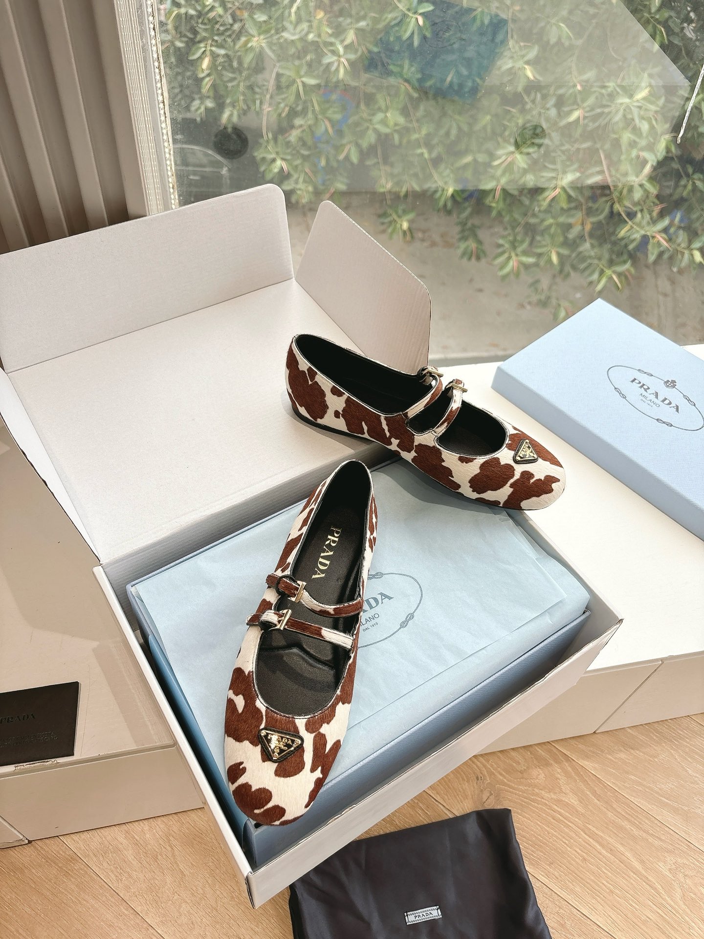PRADA 프라다 플랫 슈즈 단화 신발