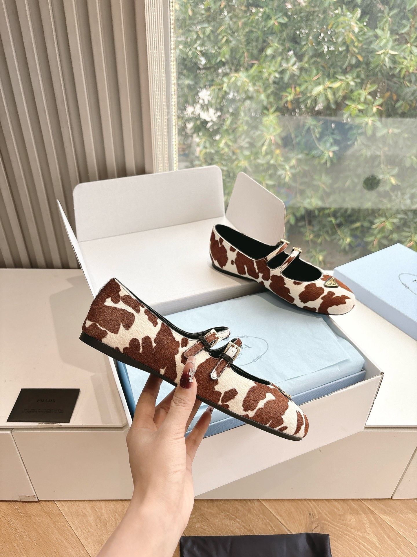 PRADA 프라다 플랫 슈즈 단화 신발