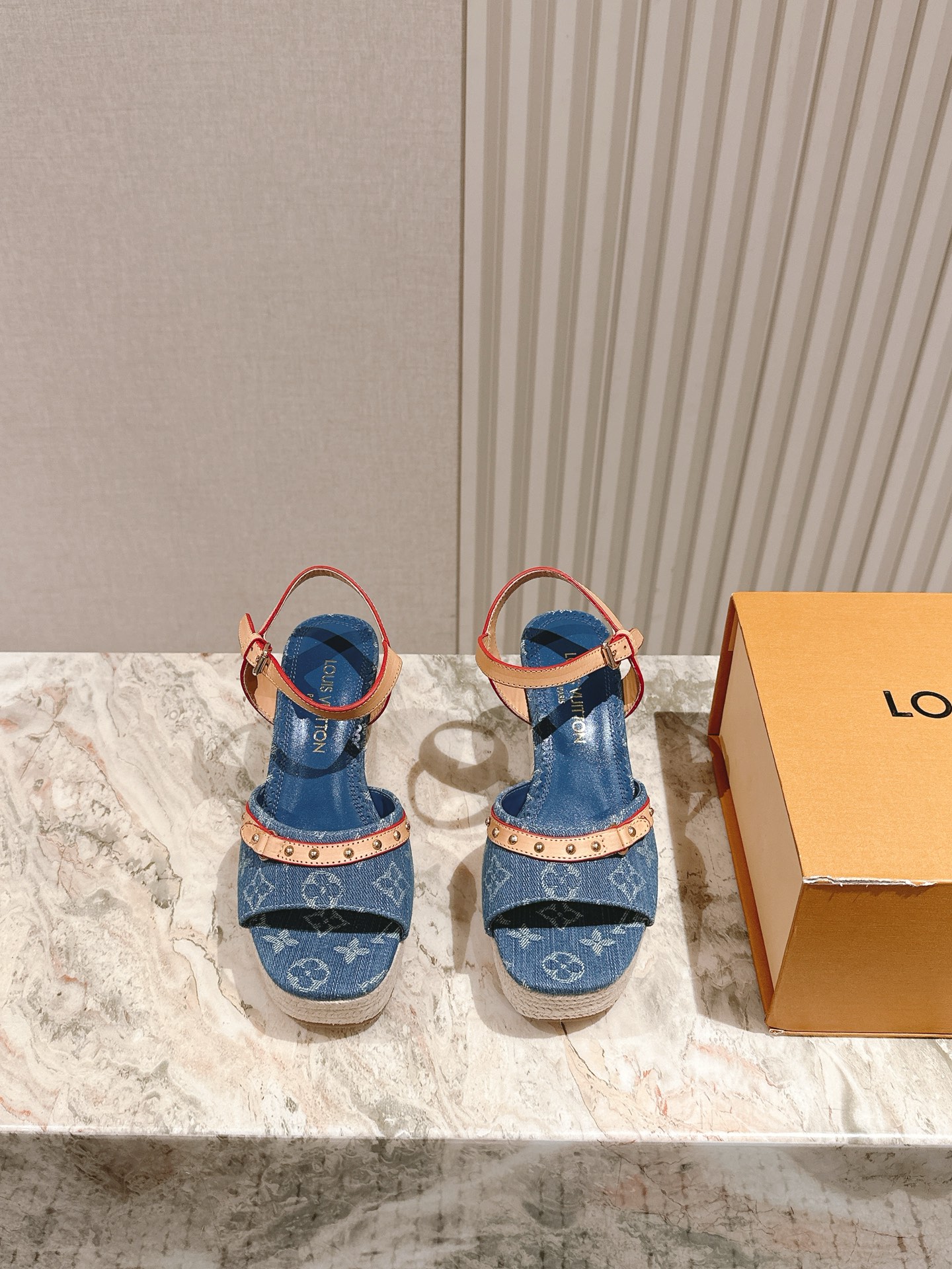 LV 루이비통 통굽 샌들 슬리퍼 신발