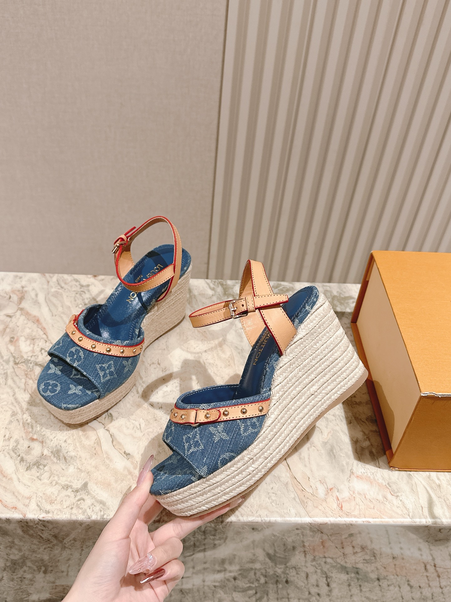 LV 루이비통 통굽 샌들 슬리퍼 신발