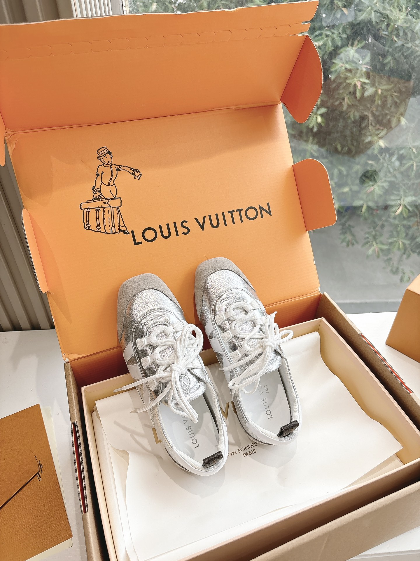 LV 루이비통 스니커즈 운동화 신발