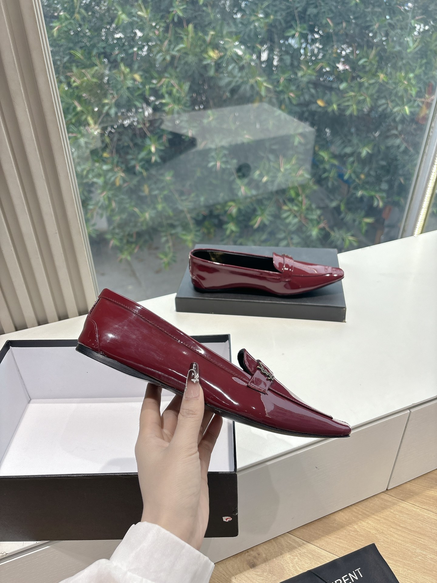 YSL 생로랑 메리제인 로퍼 플랫 구두 신발