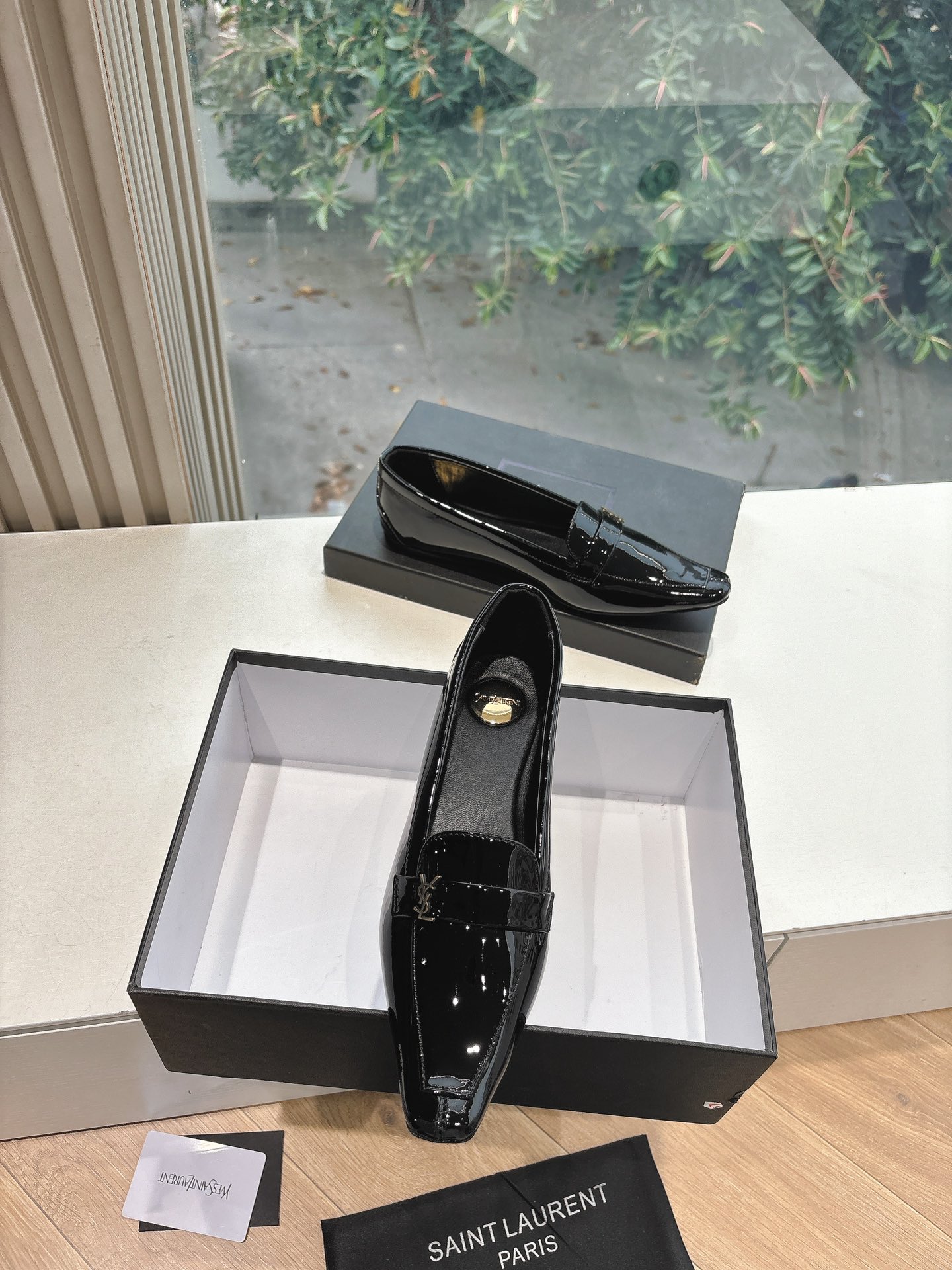 YSL 생로랑 메리제인 로퍼 플랫 구두 신발