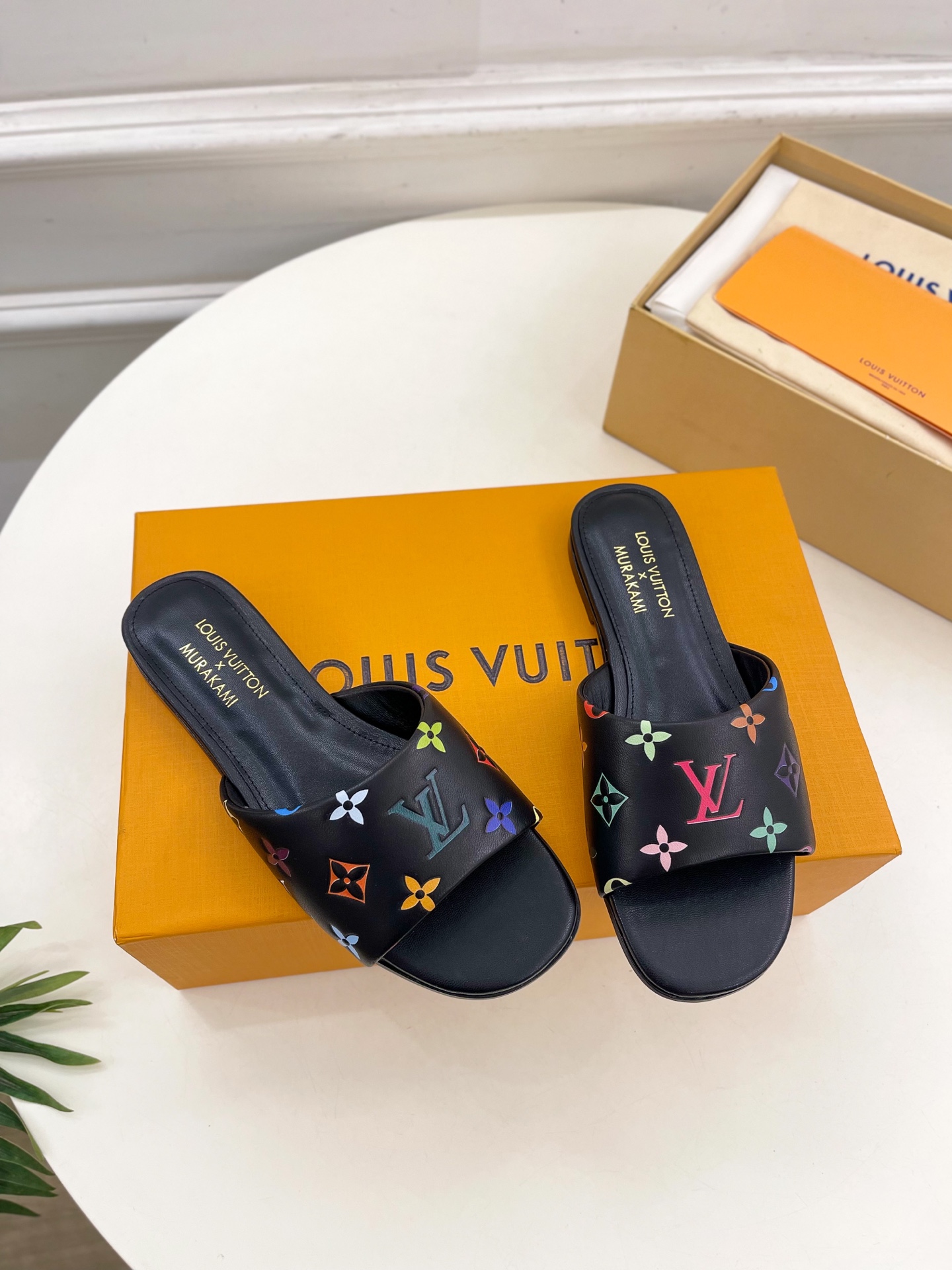 LV 루이비통 플랫 샌들 슬리퍼 신발