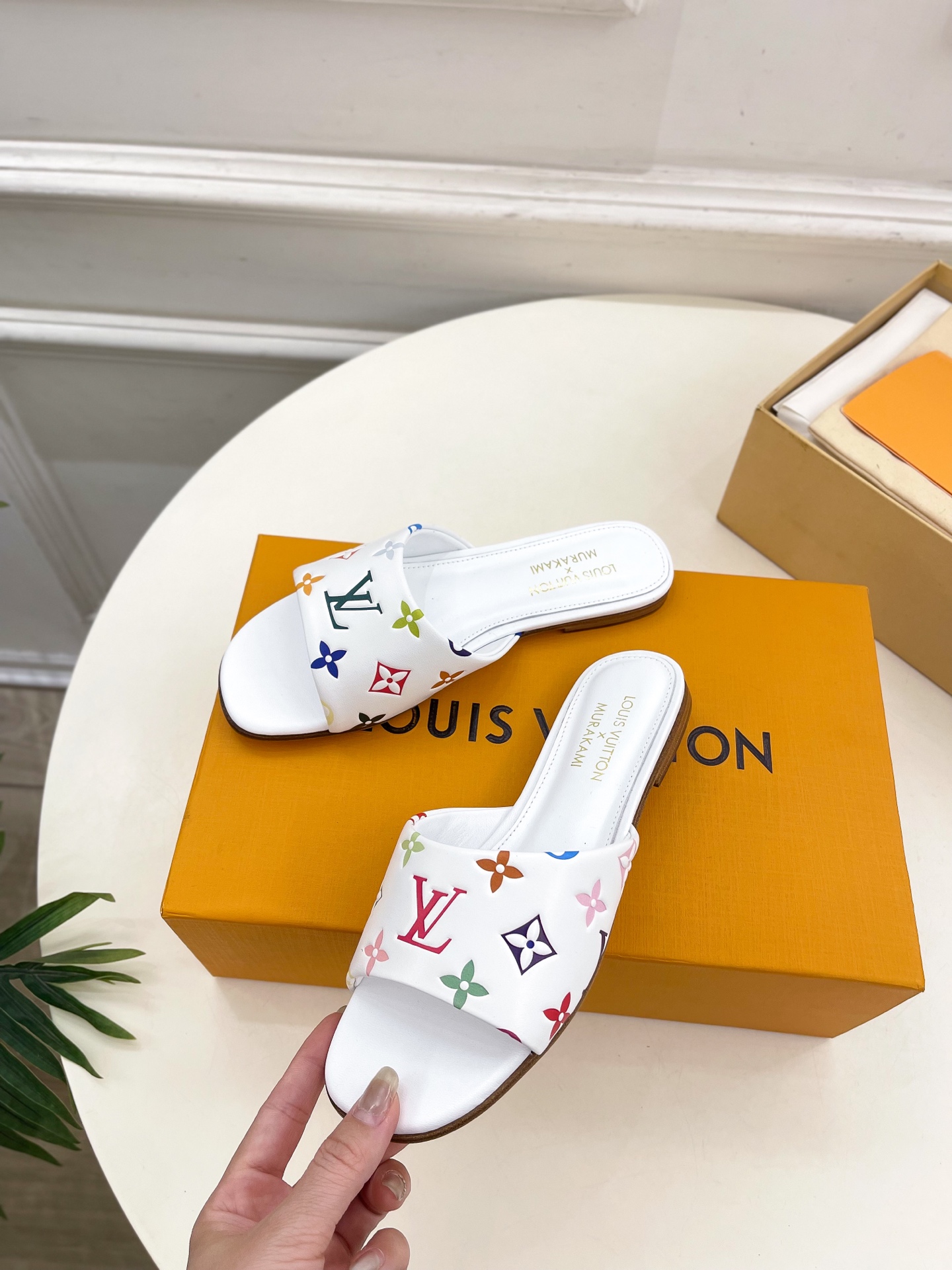 LV 루이비통 플랫 샌들 슬리퍼 신발