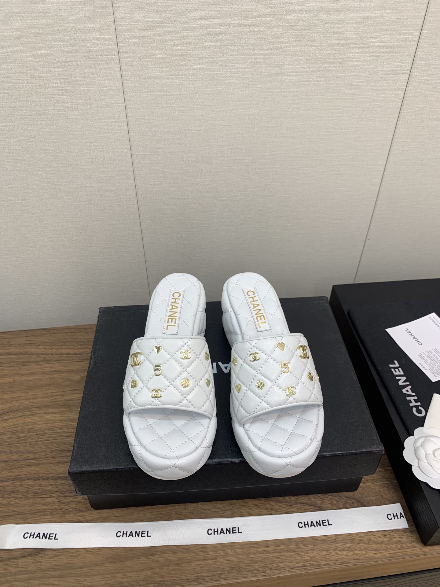 CHANEL 샤넬 통굽 슬리퍼 샌들 신발