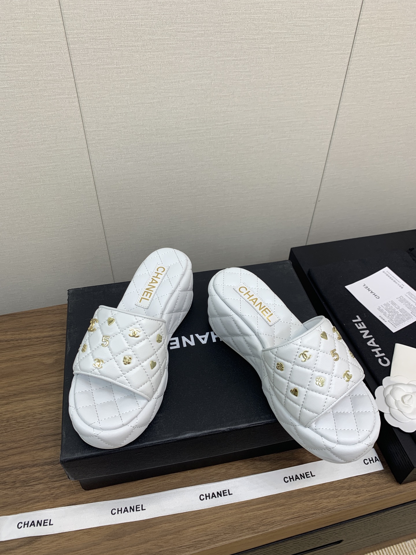 CHANEL 샤넬 통굽 슬리퍼 샌들 신발