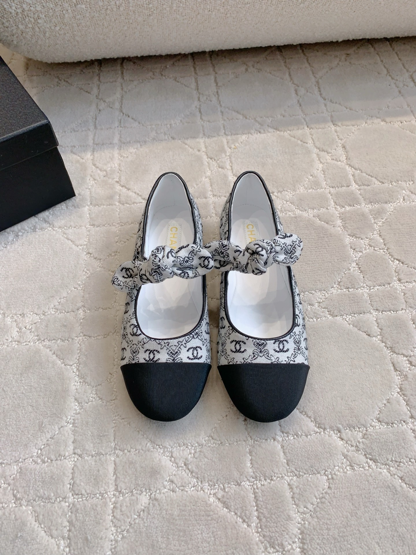 CHANEL 샤넬 플랫 슈즈 단화 신발