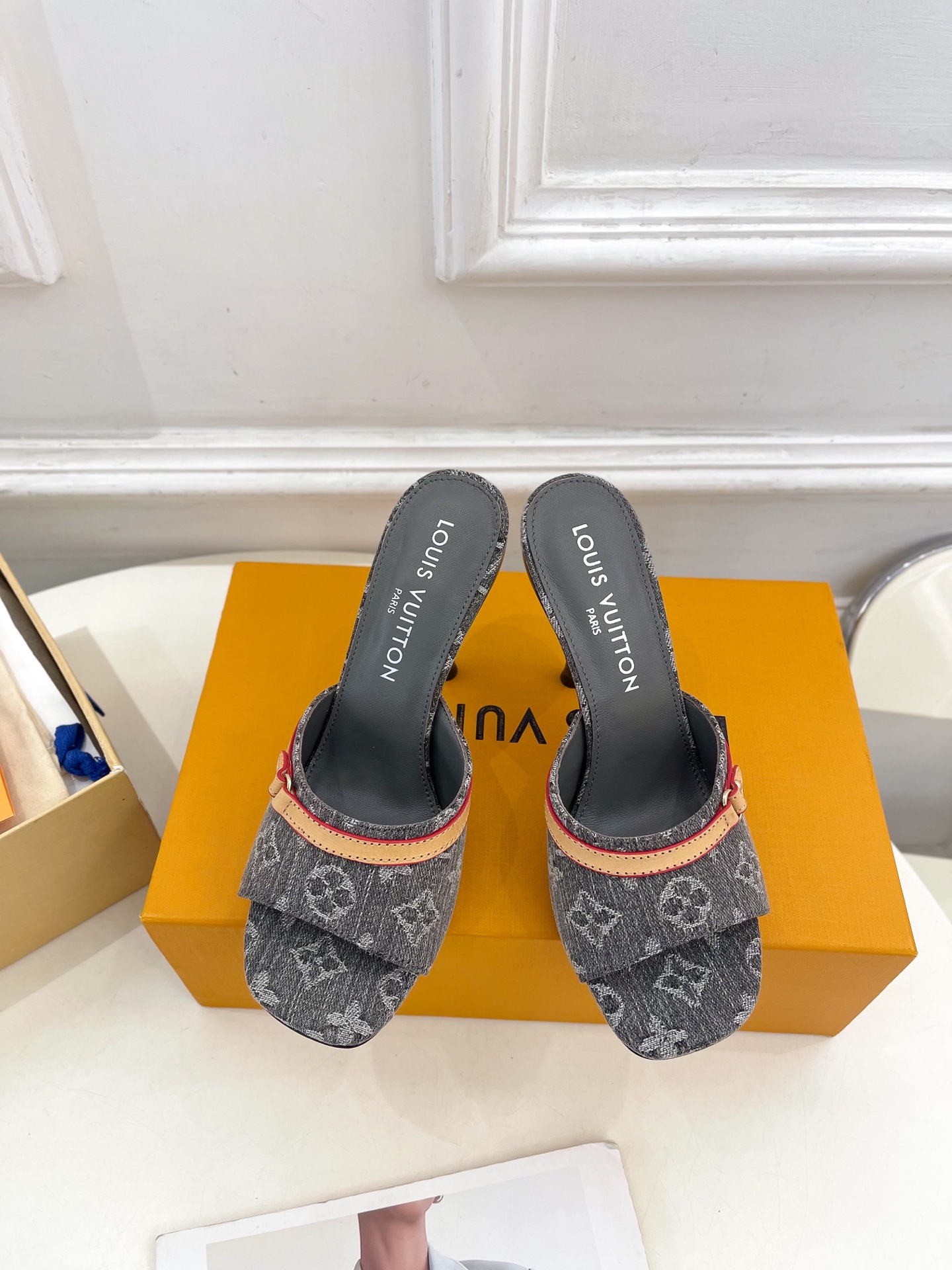 LV 루이비통 힐 샌들 신발