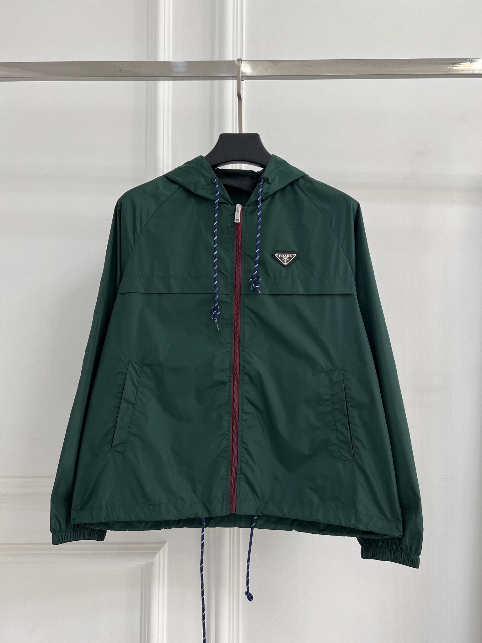 PRADA 프라다 후드 자켓 바람막이 의류