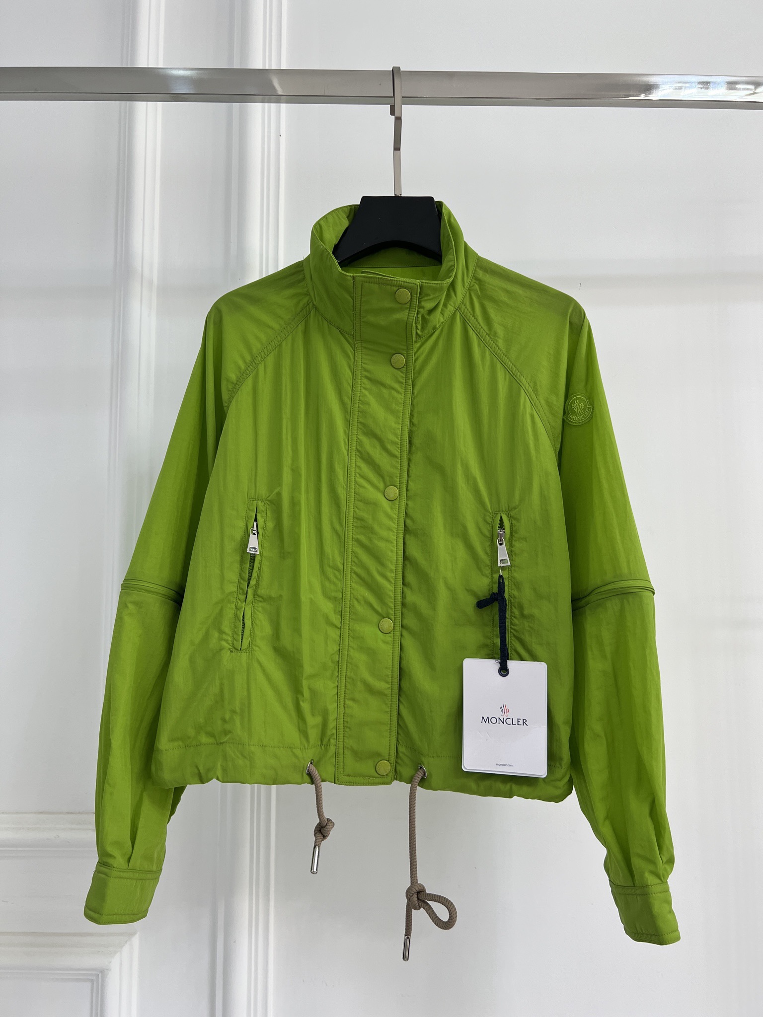 MONCLER 몽클레어 바람막이 점퍼 자켓 의류