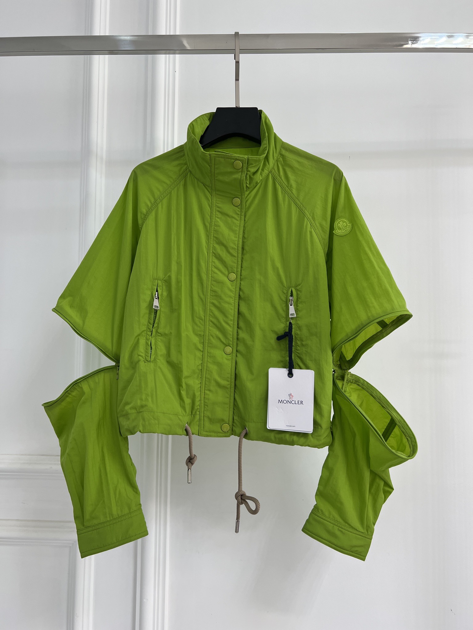 MONCLER 몽클레어 바람막이 점퍼 자켓 의류