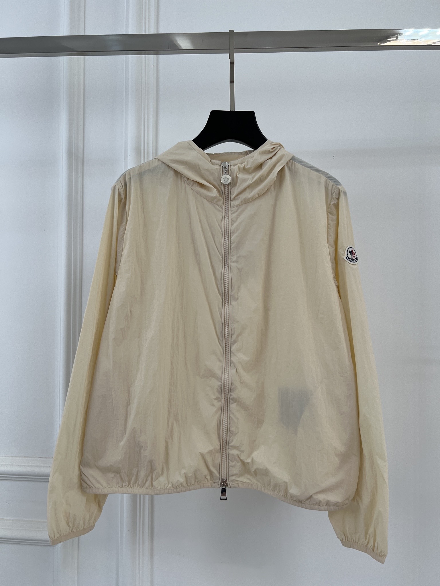 MONCLER 몽클레어 바람막이 자켓 선블럭 스킨 자켓 의류