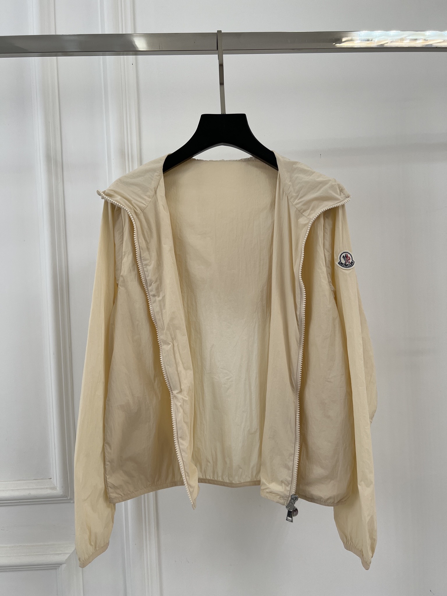 MONCLER 몽클레어 바람막이 자켓 선블럭 스킨 자켓 의류