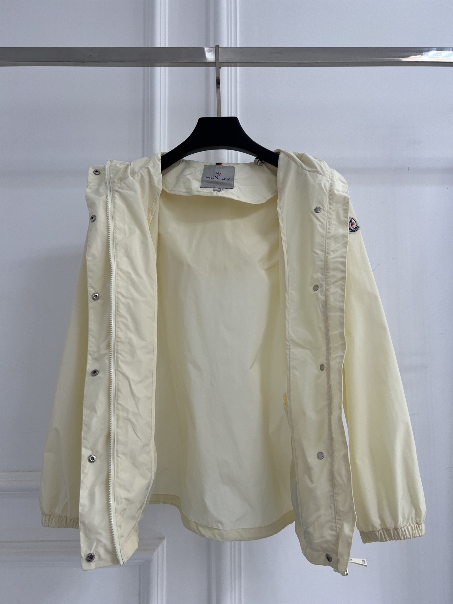 MONCLER 몽클레어 바람막이 자켓 의류