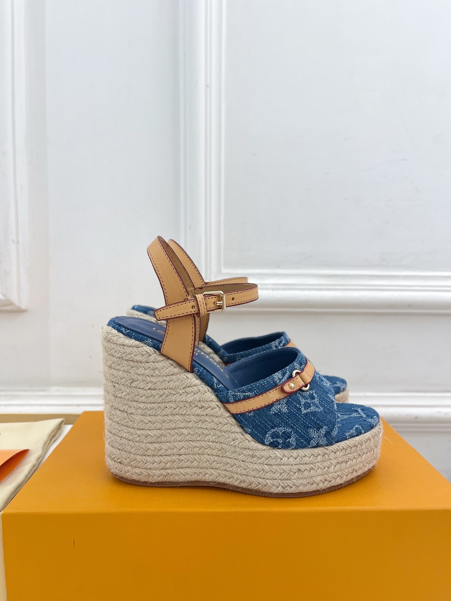 LOUIS VUITTON LV 루이비통 데님 웨지 통굽 샌들 신발