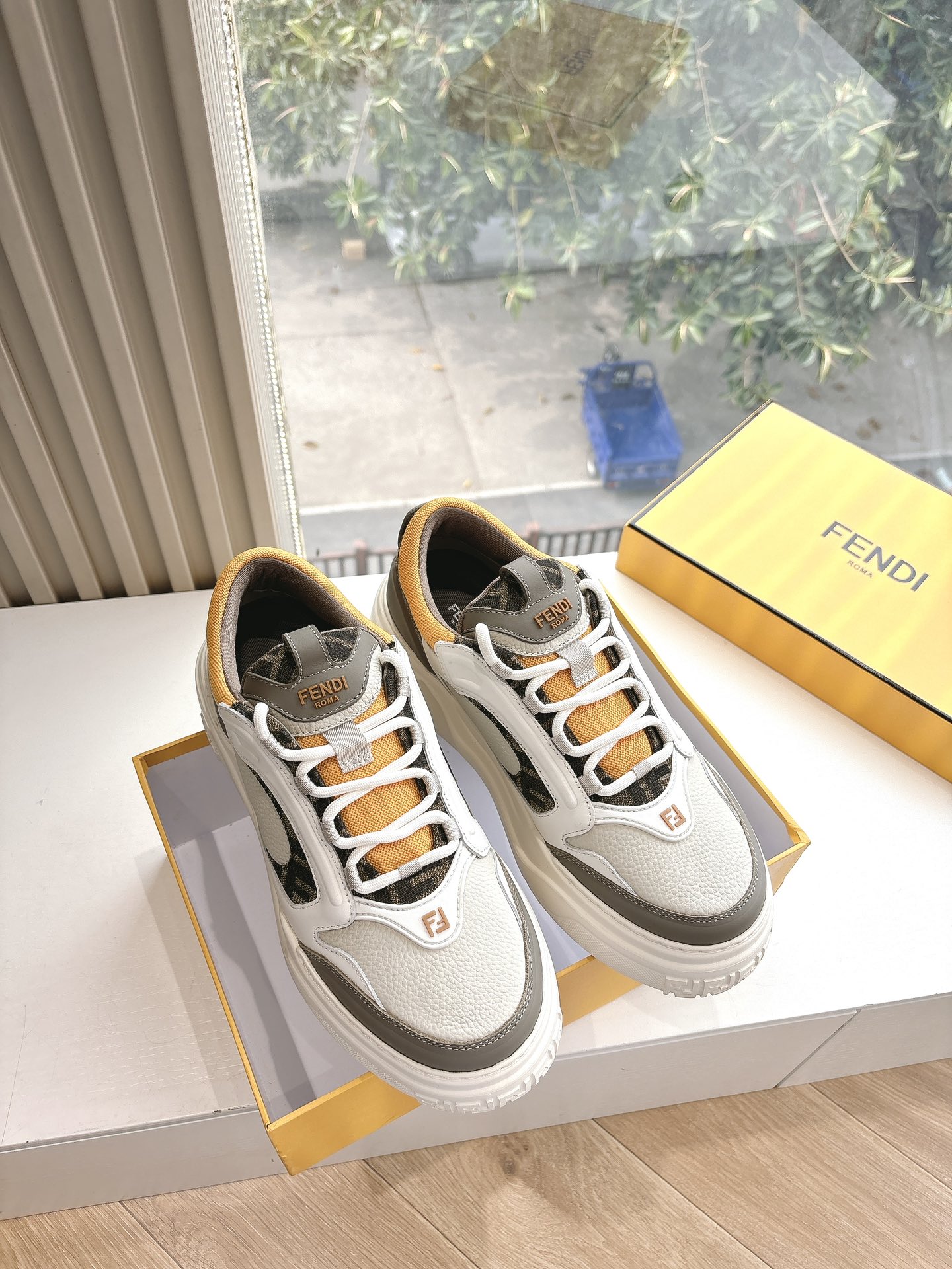 FENDI 스니커즈 운동화 신발