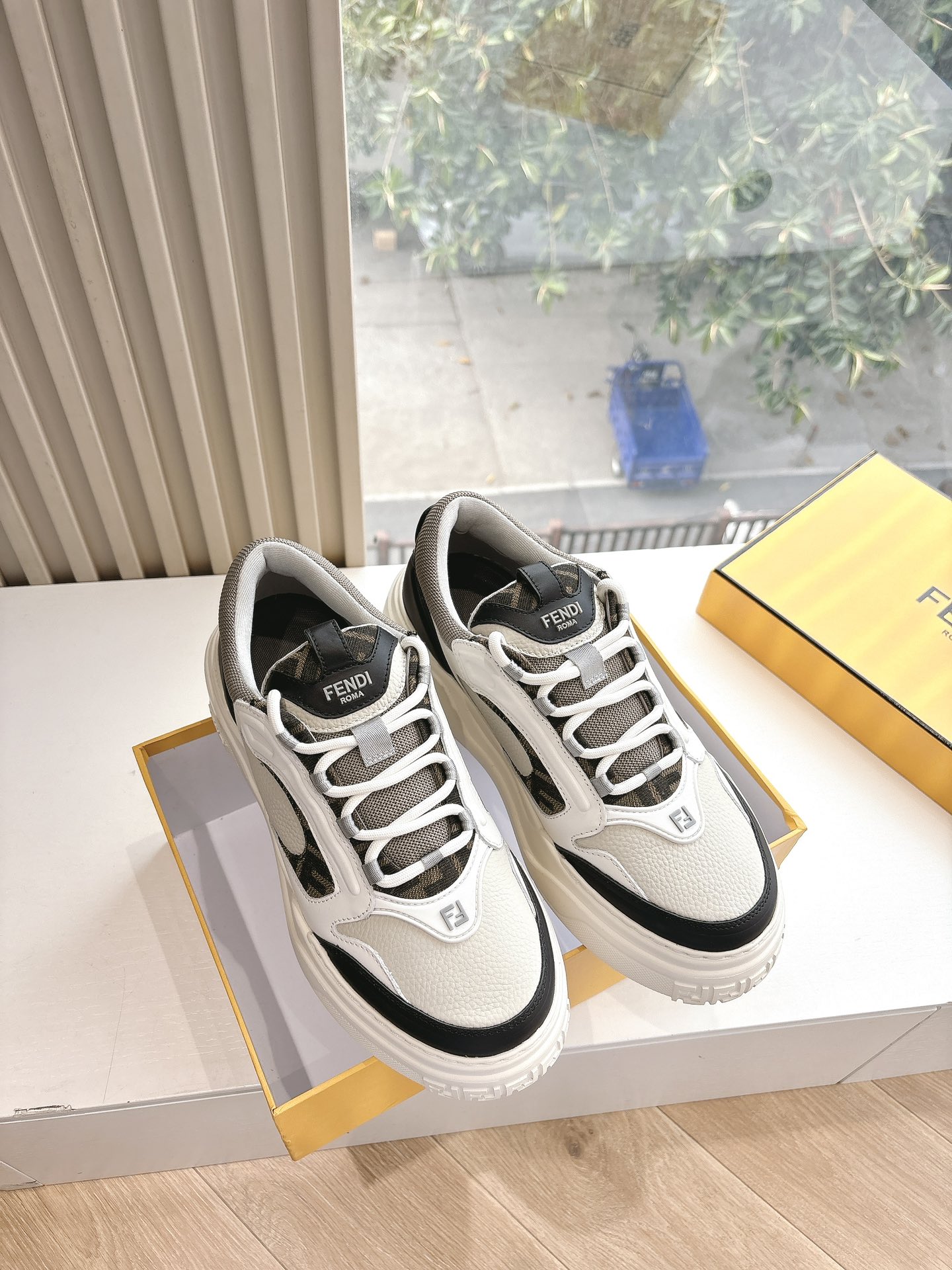 FENDI 스니커즈 운동화 신발