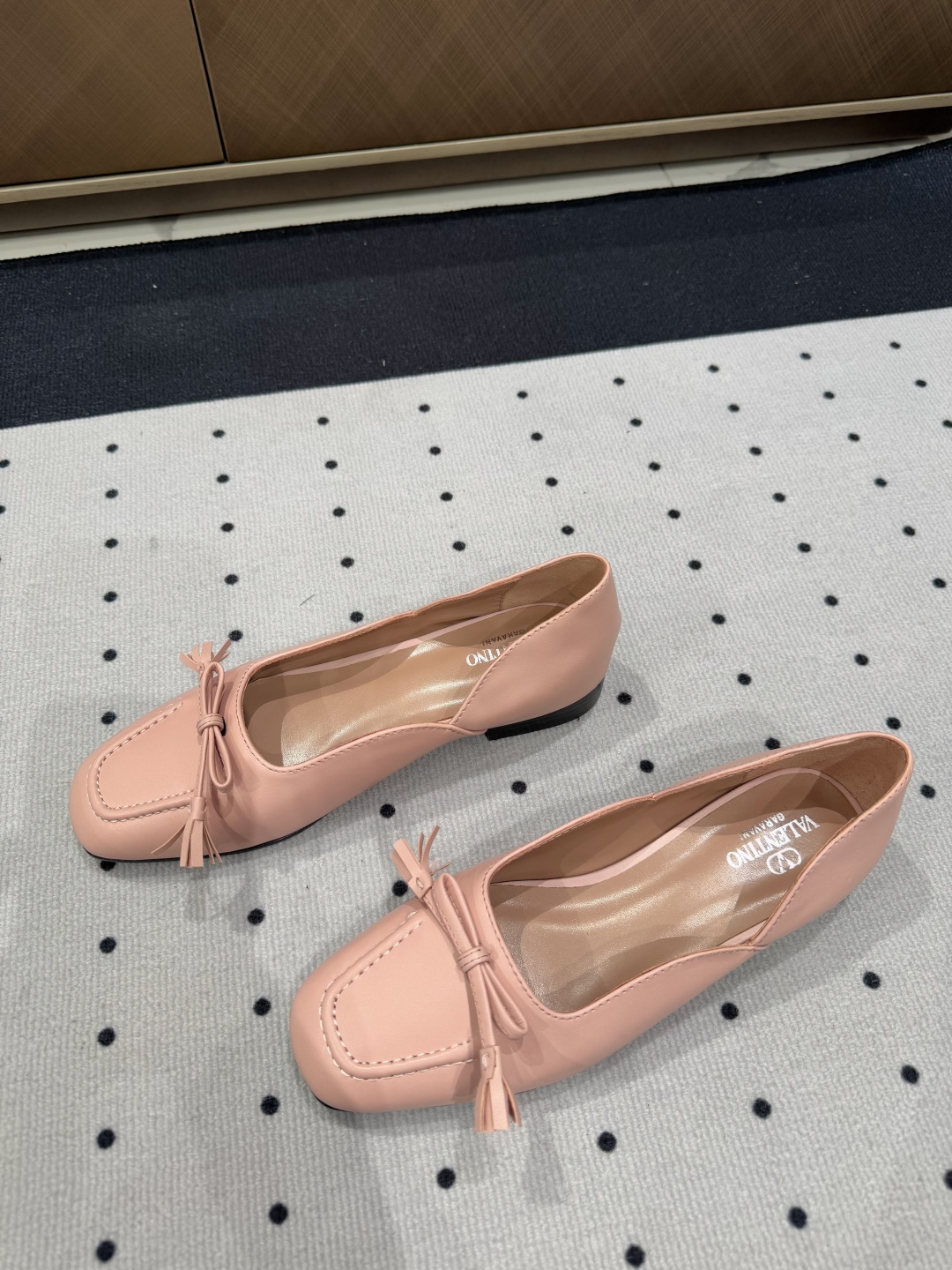 VALENTINO 발렌티노 플랫 슈즈 단화 신발