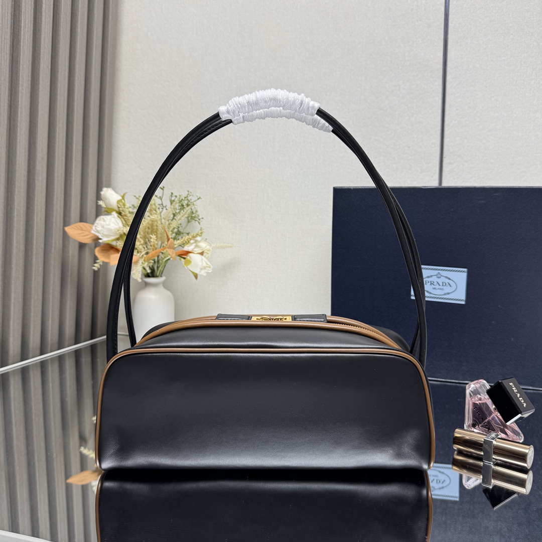 PRADA 프라다 볼링백 토트백 숄더백 가방