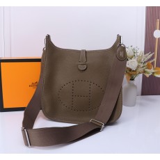 HERMES 에르메스 크로스백 실버 가방