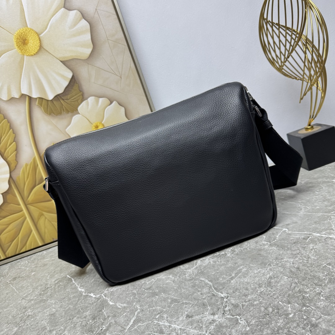 PRADA 프라다 메신저백 크로스백 가방 스몰