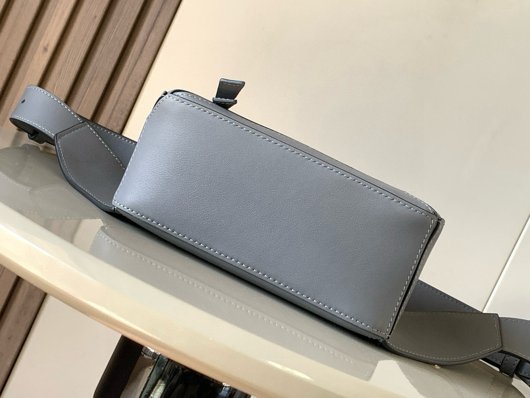 Loewe 로에베 Puzzle 퍼즐백 힙색 가방