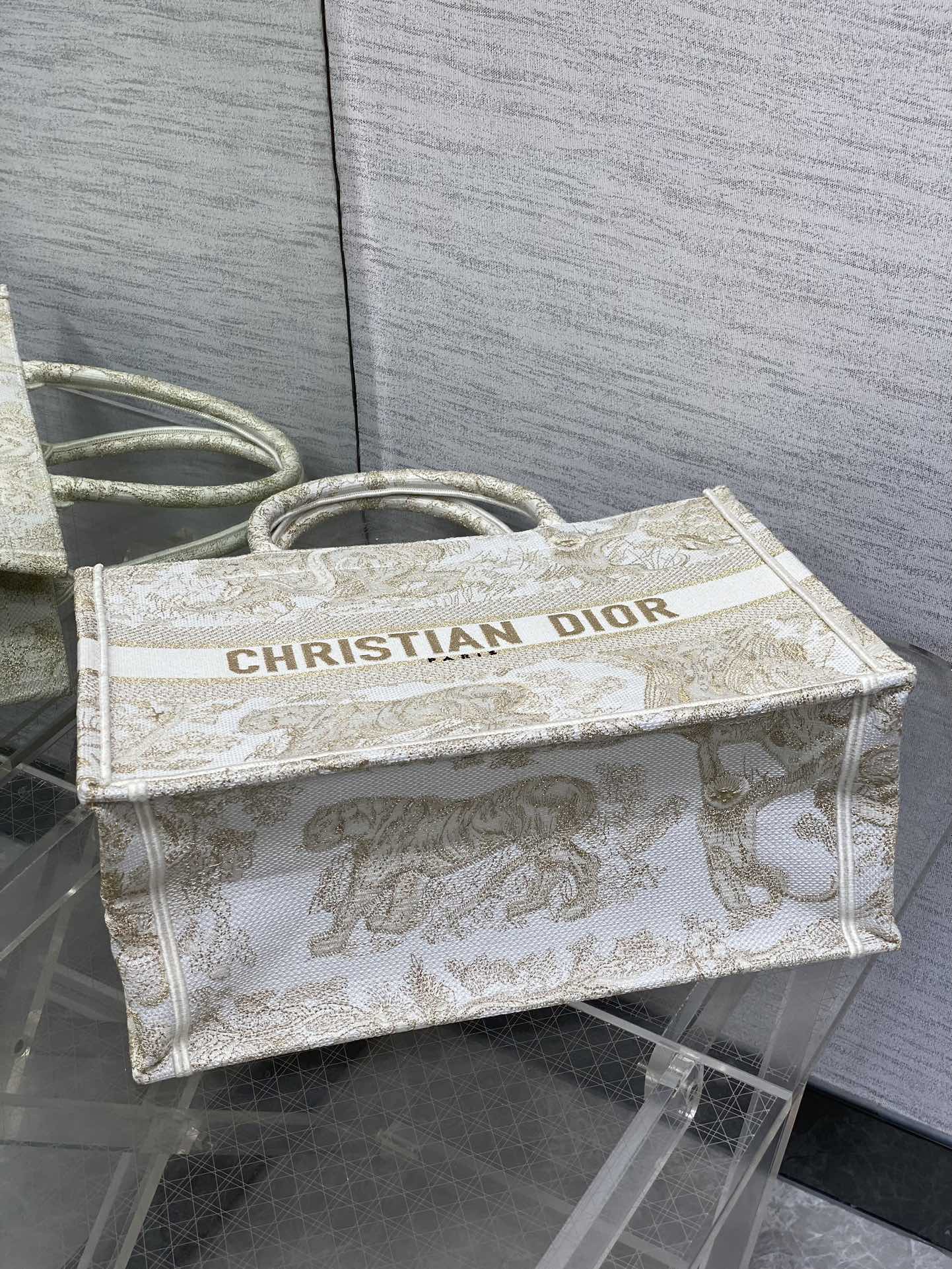 Dior CD book tote bag 디올 북토트 토트백 가방