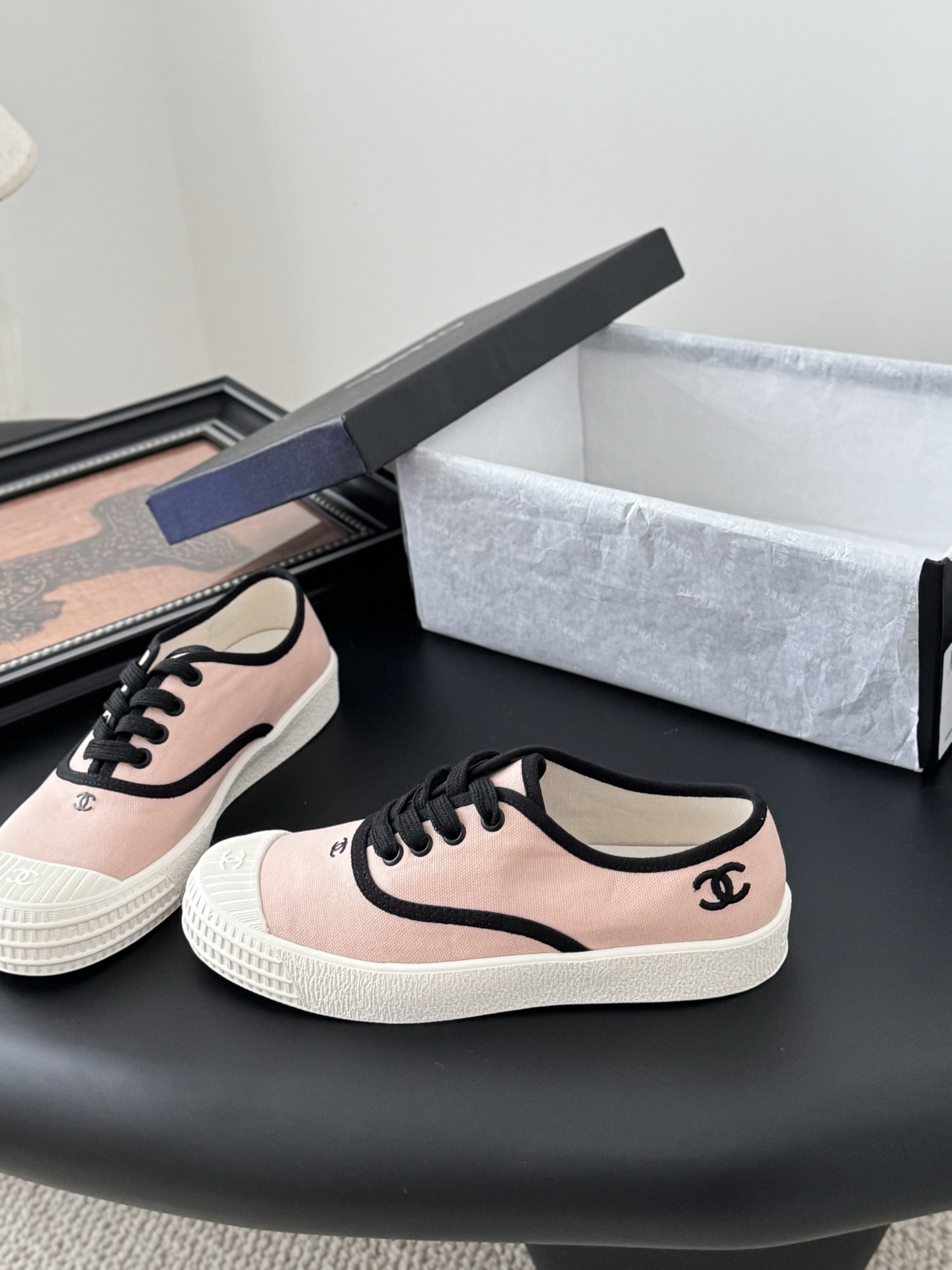CHANEL 25C 샤넬 여성 히든 라인 캐주얼 스니커즈 신발