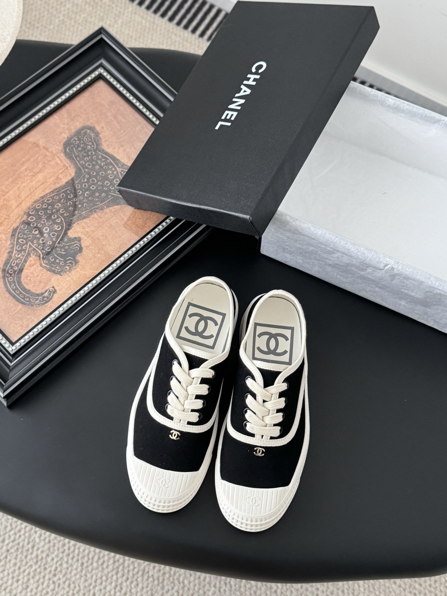 CHANEL 25C 샤넬 여성 히든 라인 캐주얼 스니커즈 신발