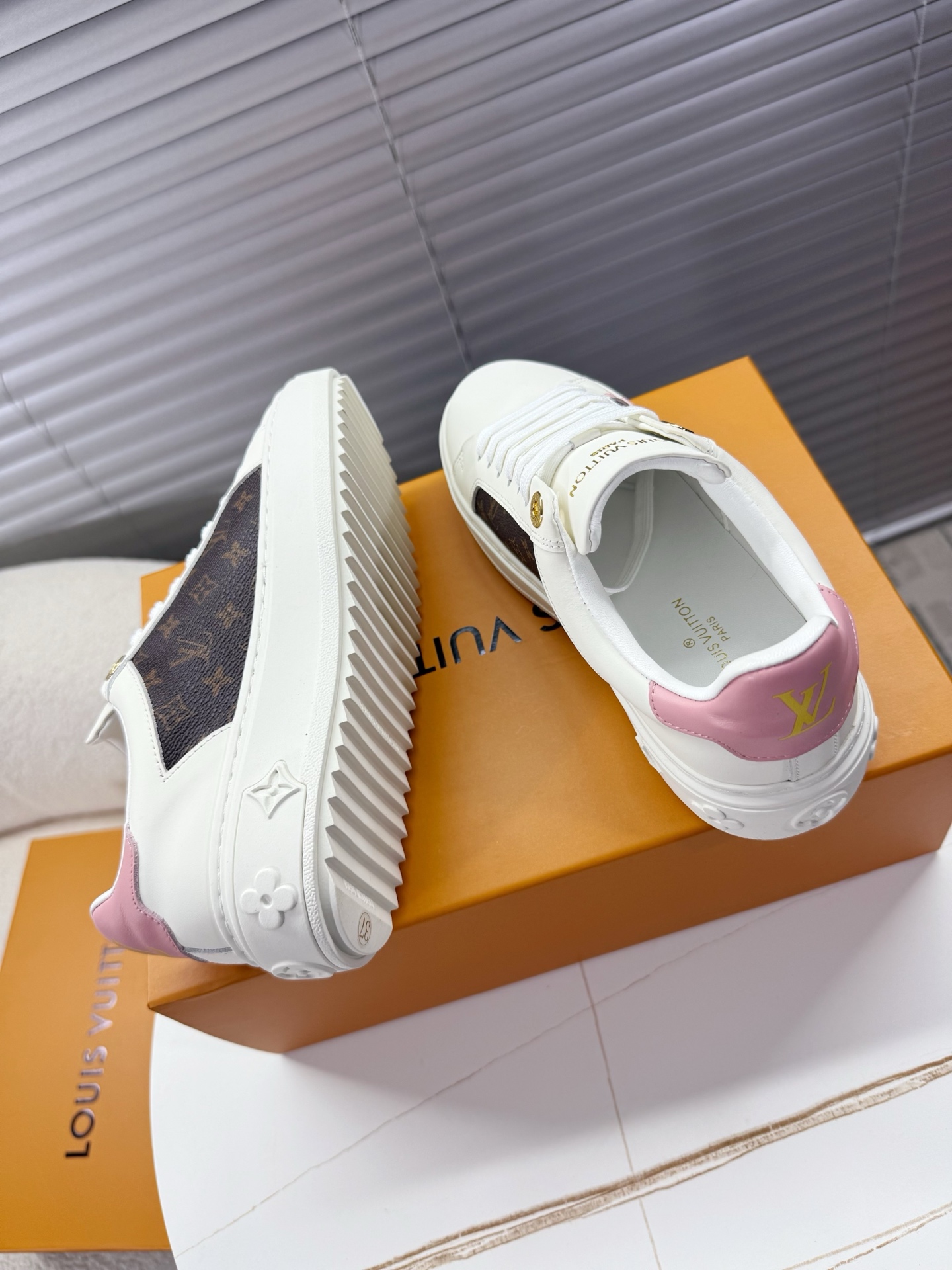 LV 루이비통 여성 스니커즈 신발