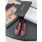 Chanel 샤넬 25K 신상 까멜리아 플랫 슈즈 단화 신발