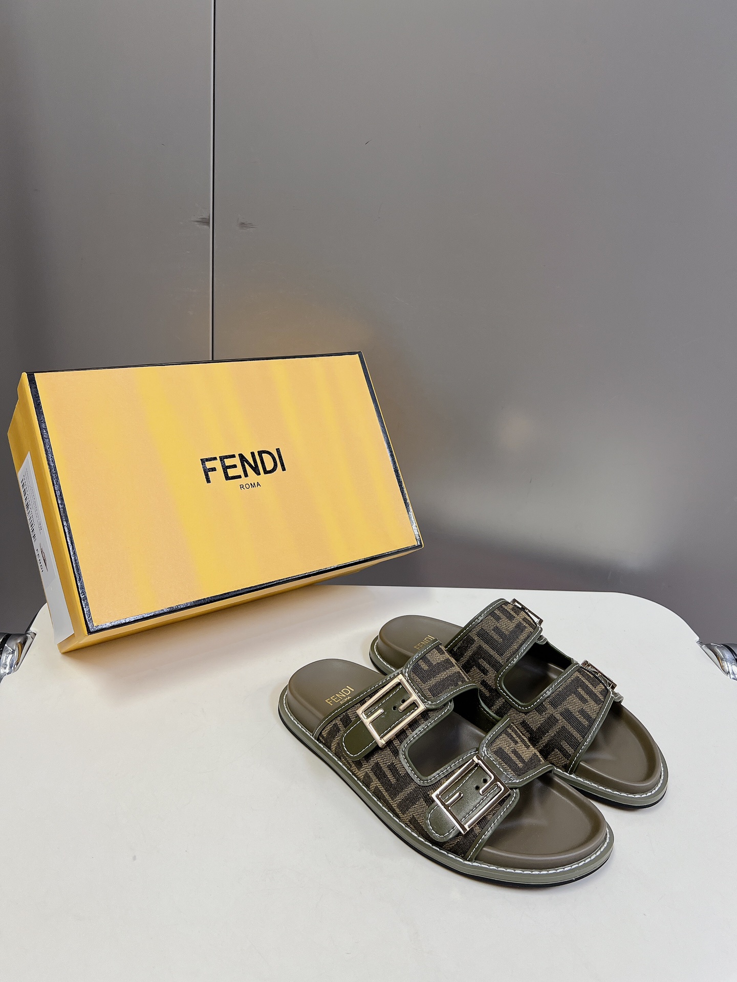 FENDI 펜디 샌들 슬리퍼 신발