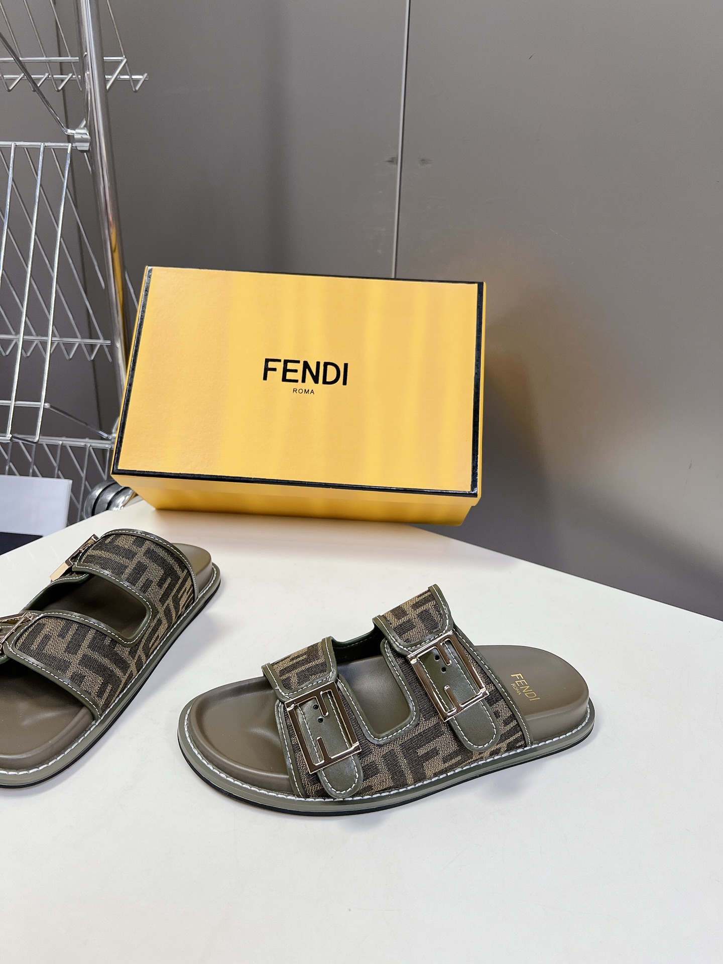 FENDI 펜디 샌들 슬리퍼 신발